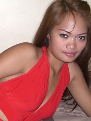 Hot young Filipina screwed by foreigner on vacation in hotel