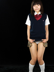 Japanese schoolgirl Kitahara Chiaki