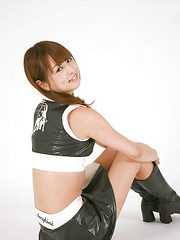 Shizuka Nakagawa Asian in boots shows nasty butt in short skirt