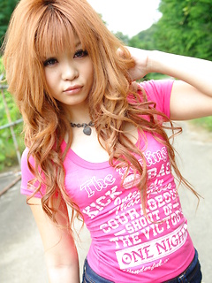 japanese porn model Sarina Tsubaki